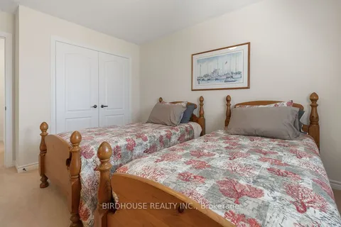 11 Deacon Crescent, ON K9V 0L4