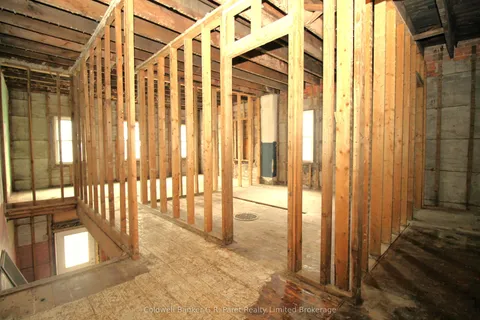 6 Church Street, ON N0J 1C0