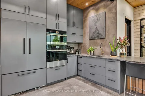 910 Birchview Road, ON K0L 2H0