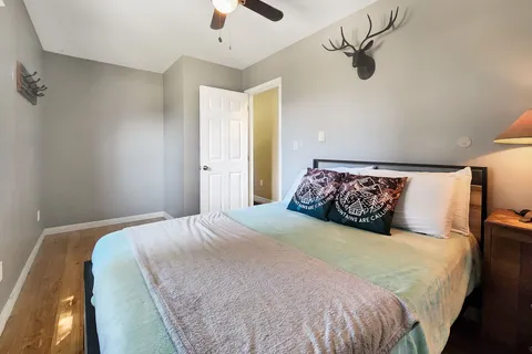 4 Woodstock Avenue, ON N0H 2M0