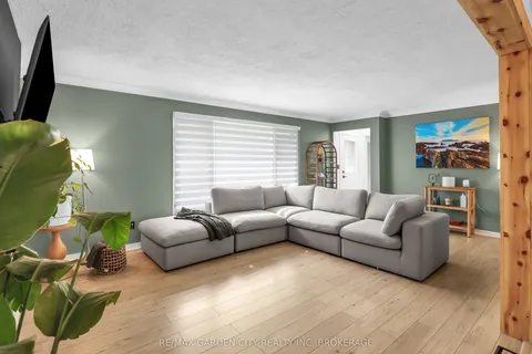 18 Wakil Drive, ON L2T 3H8