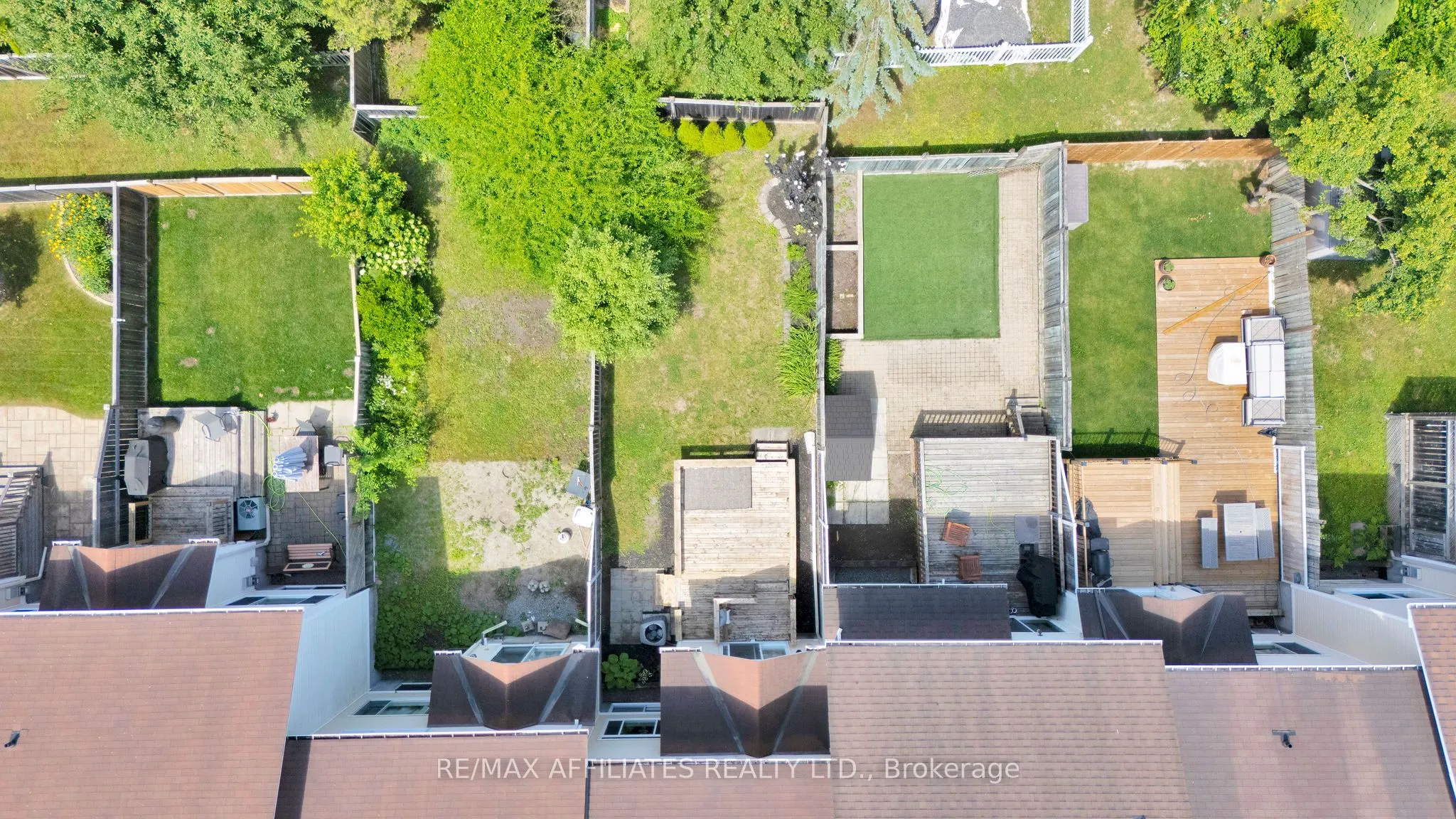21 Flowertree Crescent, ON K2M 2R8