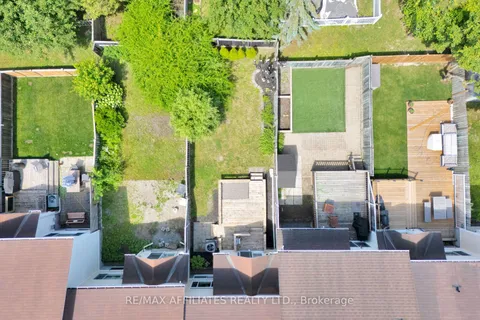 21 Flowertree Crescent, ON K2M 2R8