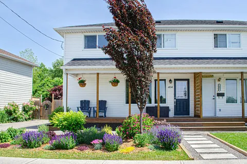 404 Alexandria Drive, ON K9A 5T1