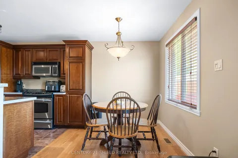 140 Markell Crescent, ON K6H 6X2