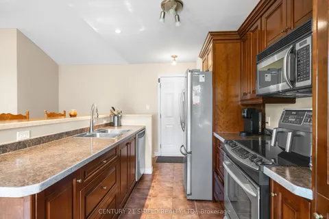 140 Markell Crescent, ON K6H 6X2