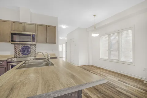 9589 Tallgrass Avenue, ON L2G 0Y3