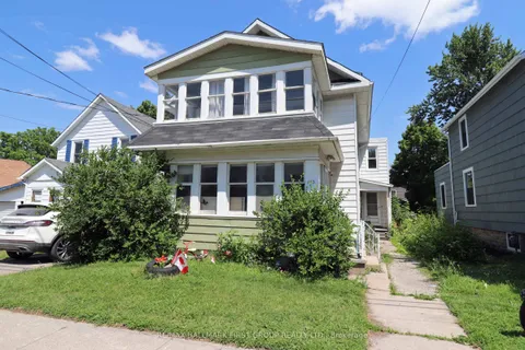 143 Brockville Street, ON K7A 3Y7