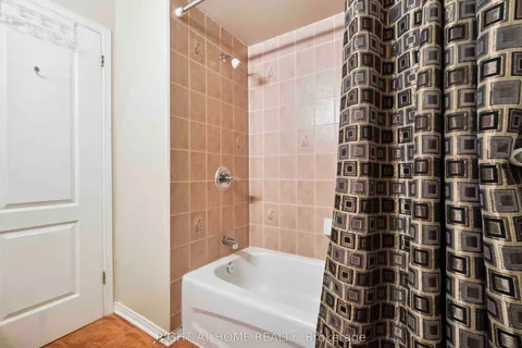 56 Appledale Drive, ON K2J 4W6