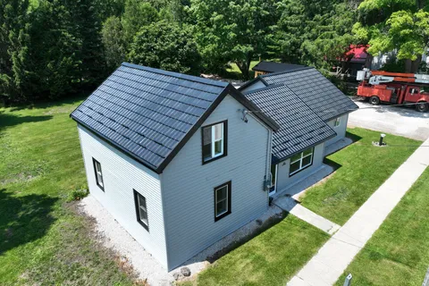 52 Queen Street, ON N0H 1P0