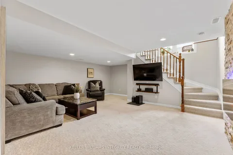202 Bookton Place, ON K1V 2H3