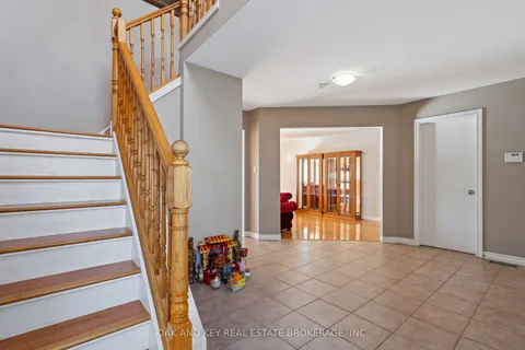 1307 Blackmaple Drive, ON N5Y 5V4