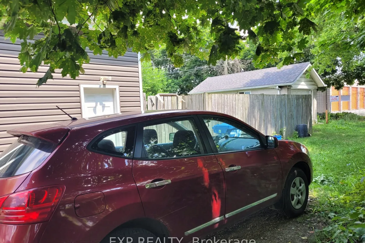 768 Mckay Avenue, ON N9B 2A1