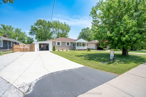 1236 Shawnee Road, ON N8N 1R9