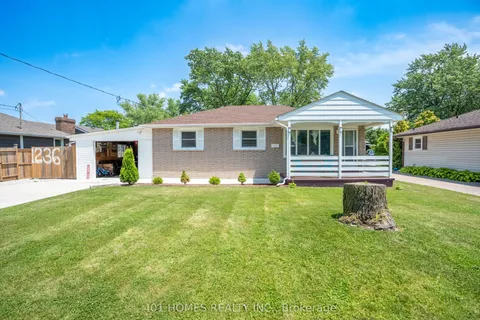 1236 Shawnee Road, ON N8N 1R9