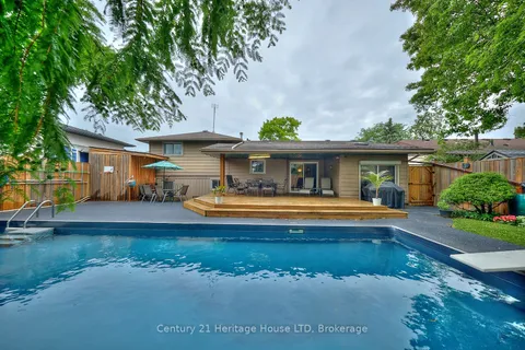 64 Rockwood Avenue, ON L2P 1E9