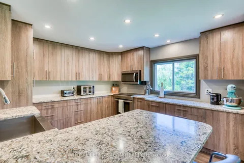 5150 Roger Stevens Road, ON K7A 4S6