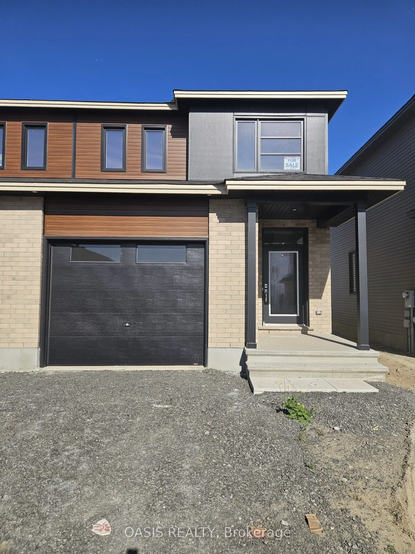 137 Kerala Place, ON K1T 0Z2