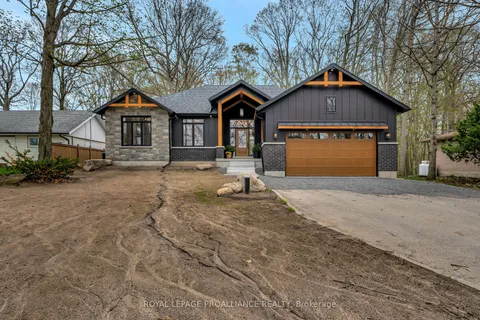 158 PINE HILL Crescent, ON K0K 3E0
