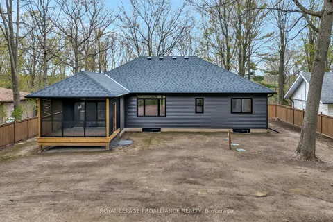 158 PINE HILL Crescent, ON K0K 3E0
