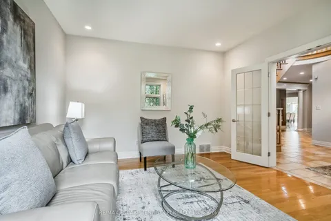 6431 Rockcliffe Estates, ON L2J 4K7