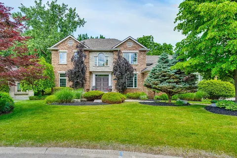 6431 Rockcliffe Estates, ON L2J 4K7