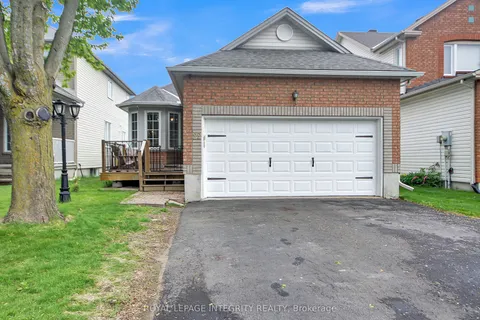 22 Halkirk Avenue, ON K2V 1B5
