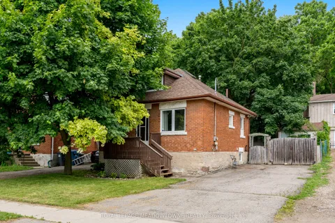 112 Elizabeth Street, ON N1E 2X3