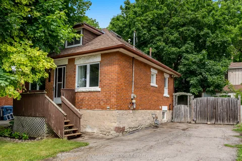 112 Elizabeth Street, ON N1E 2X3