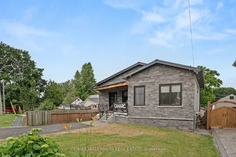 2 Alfred Street, ON L1A 2W7