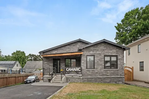 2 Alfred Street, ON L1A 2W7