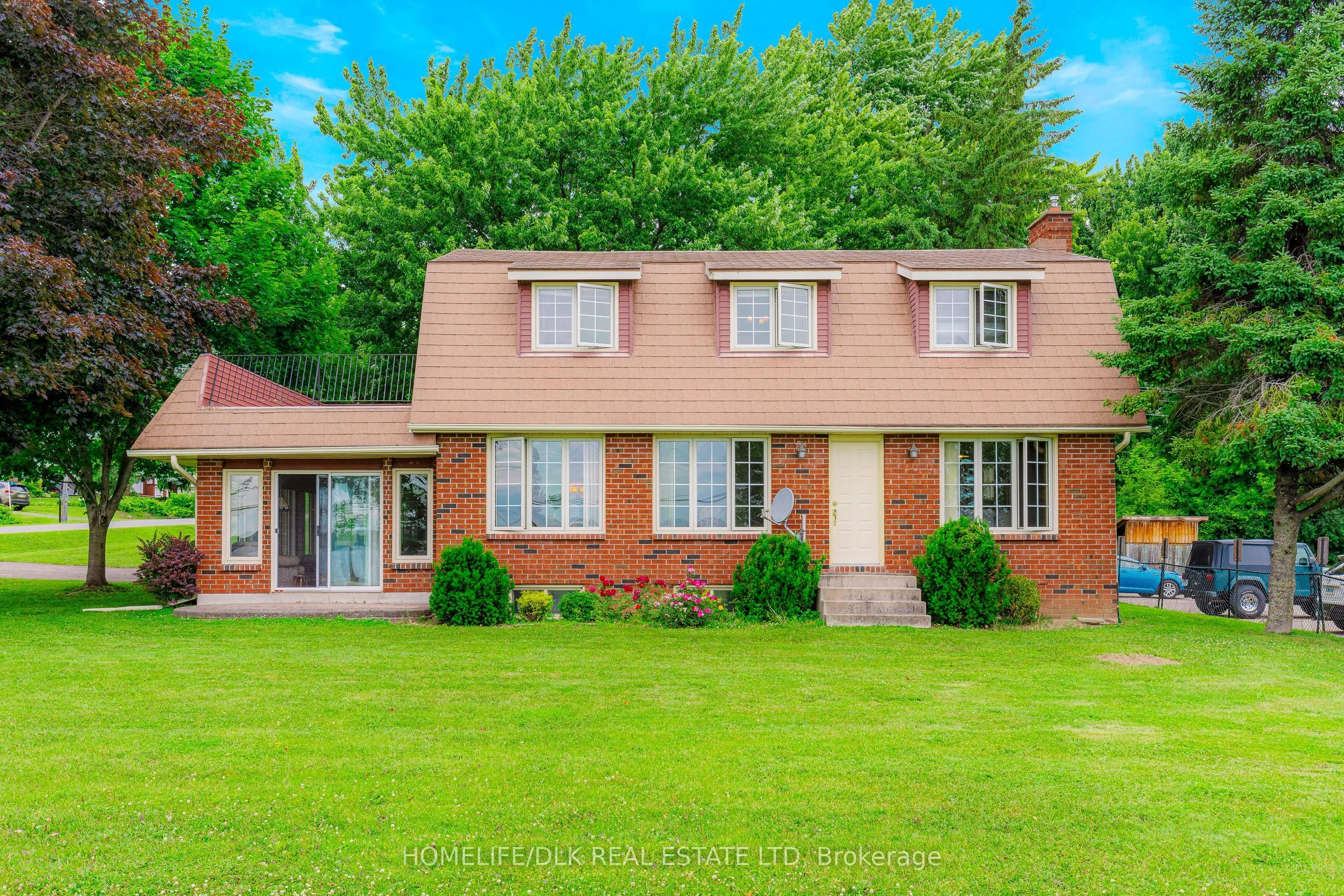 1 Wood Street, ON K6V 5T1