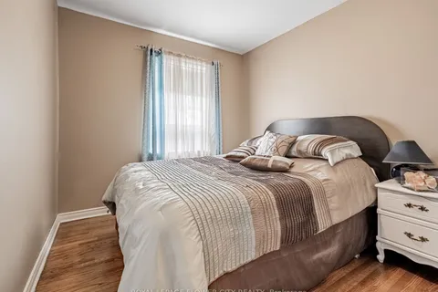 61 Wise Crescent, ON L8T 2L6