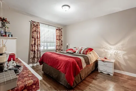 61 Wise Crescent, ON L8T 2L6