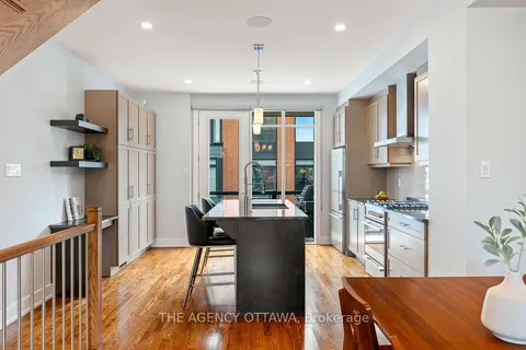 353C Booth Street, ON K1R 7K1