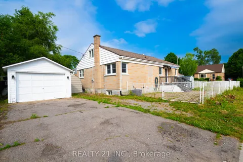 160 Elizabeth Avenue, ON K9H 5E3
