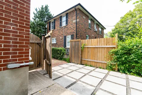 105 Glenridge Avenue, ON L2R 4X5