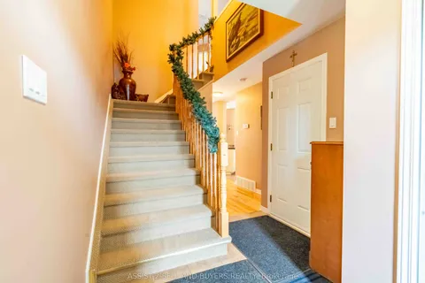 95 Mckenzie Street, ON K6K 1W2