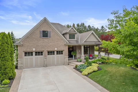 23 Tulip Tree Road, ON L0S 1J1