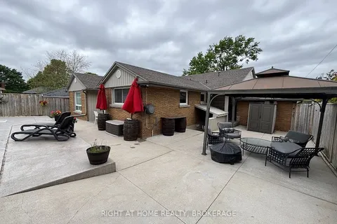 57 Metcalfe Street, ON L2V 3A2