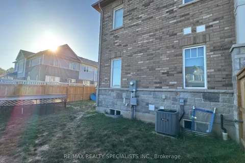 7779 Redbud Lane, ON L2H 3S2