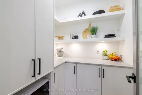 1611 Upper West Avenue, ON N6K 0M2