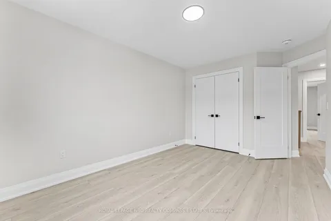 25 Downs Drive, ON L3B 3P4