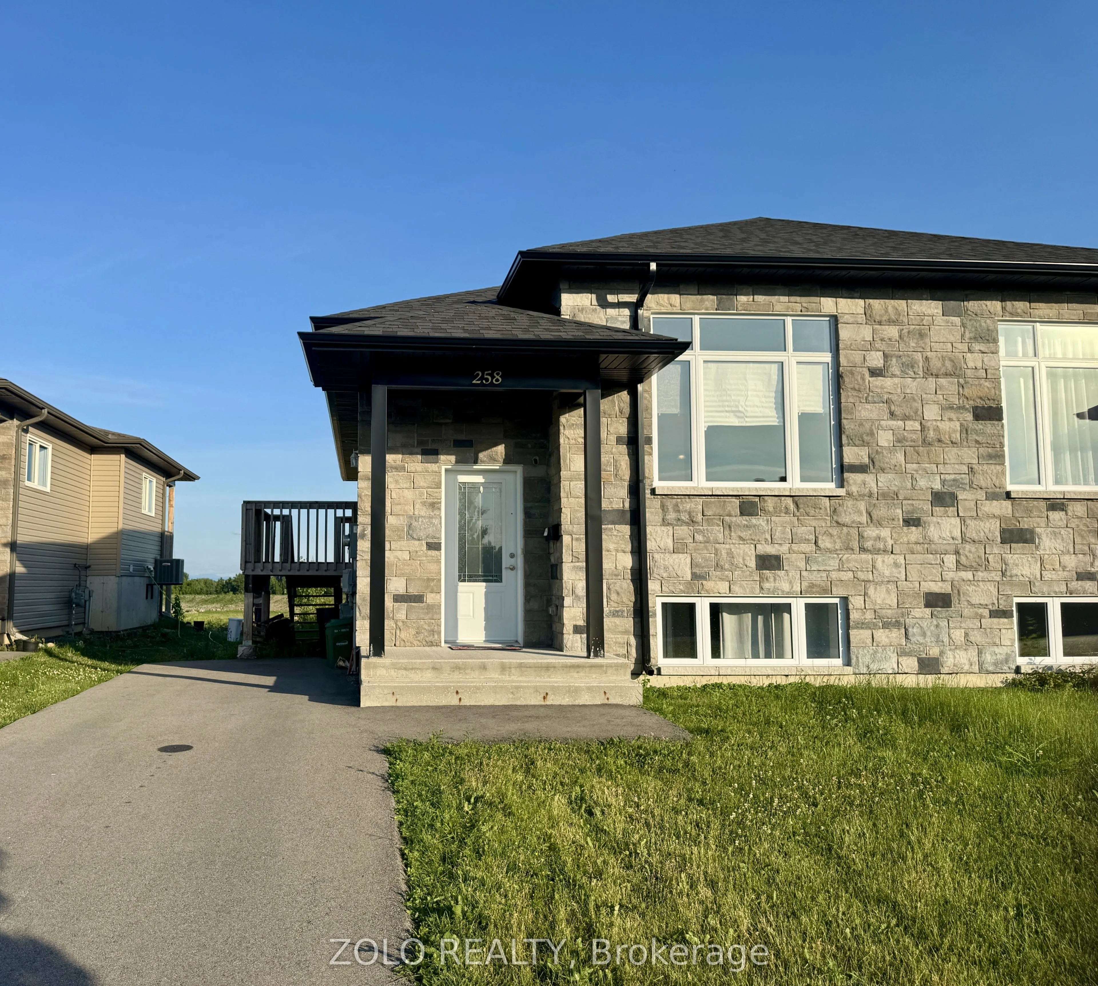 258 Bellwood Drive, ON K6H 0H1