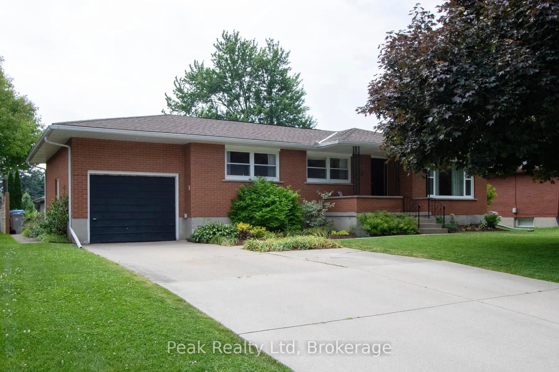 670 Davidson Avenue, ON N4W 3B1