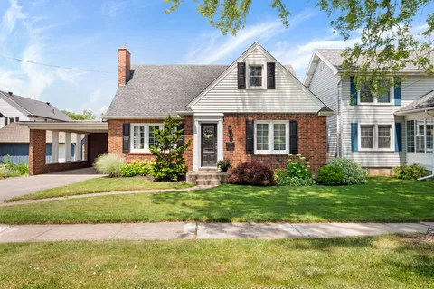 14 Vine Street, ON L2V 1S7