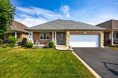32 Esseltine Drive, ON N4G 0C3