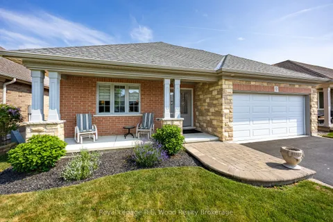 32 Esseltine Drive, ON N4G 0C3