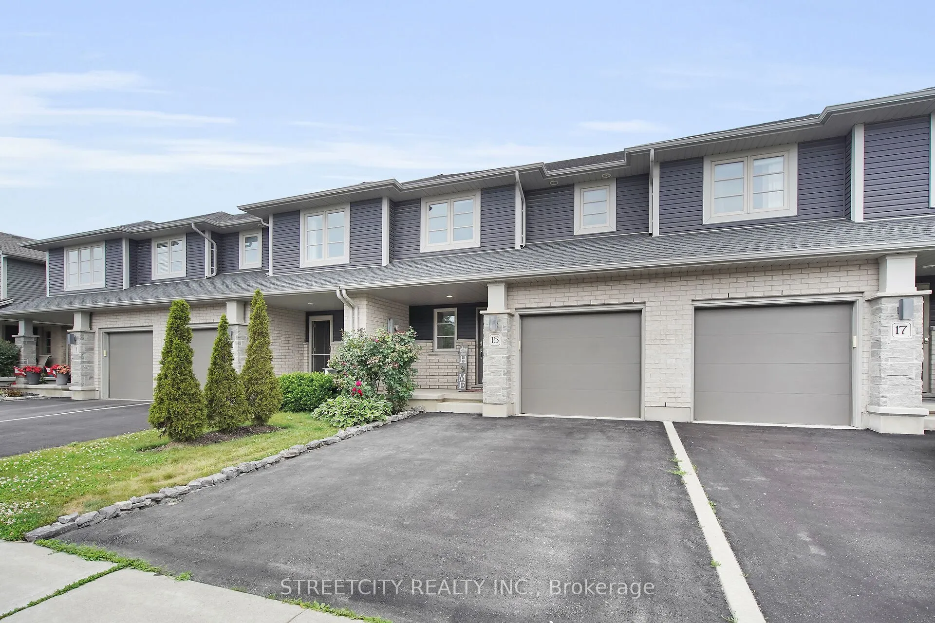 15 EMPIRE PARKWAY Street, ON N5R 0E9