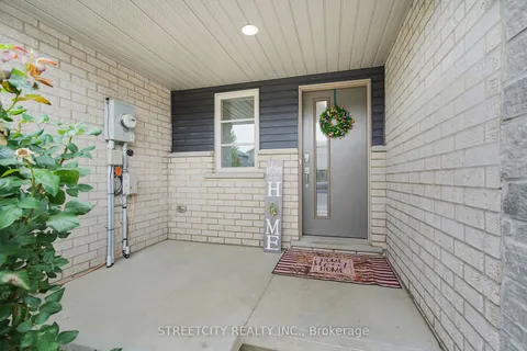 15 EMPIRE PARKWAY Street, ON N5R 0E9